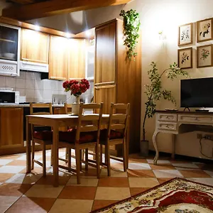 Floreal House - Classic Style Appartamento